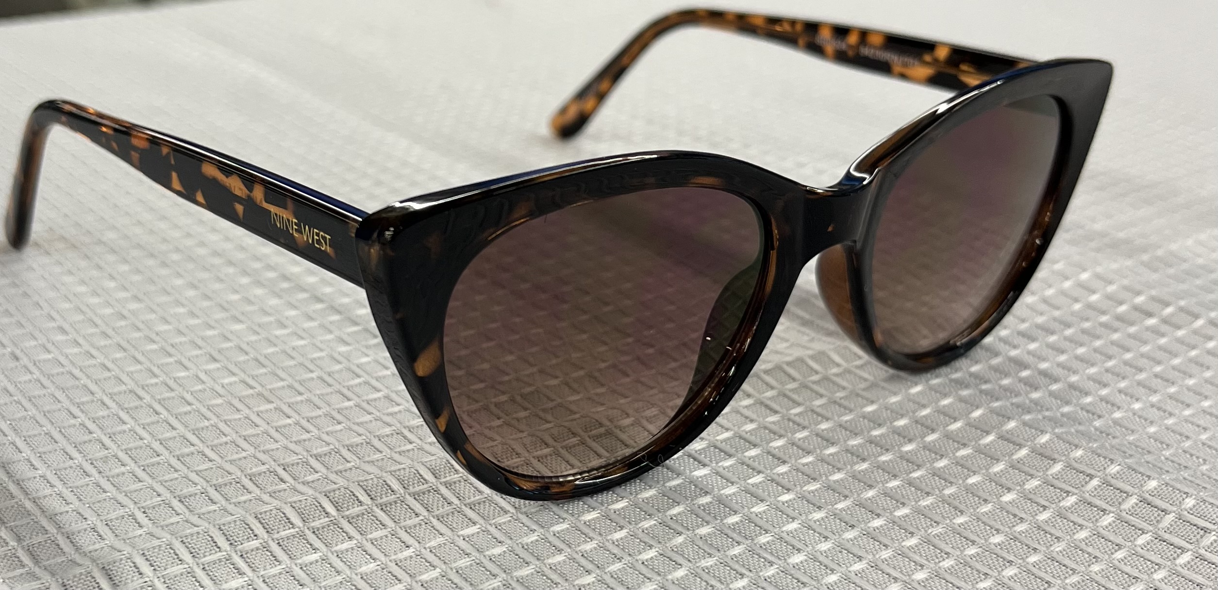 Nine West Women's Cora Sunglasses Cat Eye