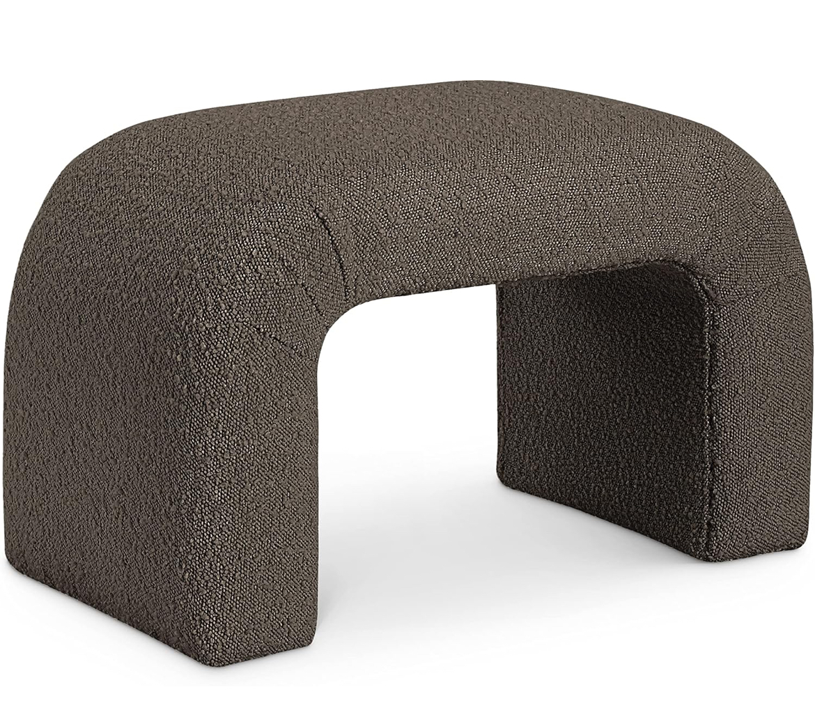 Meridian Furniture 169Brown Niagara Collection Modern | Contemporary Boucle Fabric Upholstered Bench with Rich Brown Boucle Fabric, Curved Contemporary Design, 28" W x 15.5" D x 17.5" H, Brown
