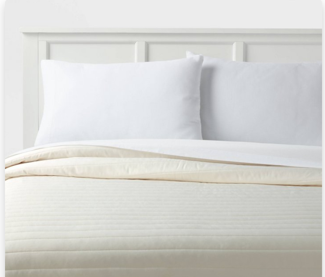 King Satin Quilt Ivory-Room Essentials