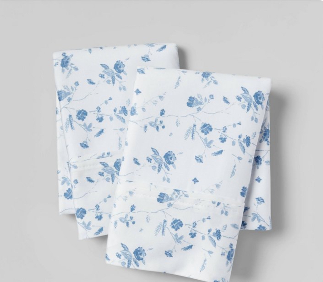 Standard Printed Performance 400 Thread Count Pillowcase Set white/ blue Floral