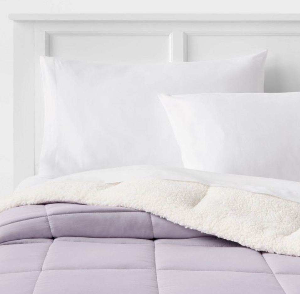 Twin/ Twin Extra Long Faux Shearling Washed Microfiber Reversible Comforter Light Purple